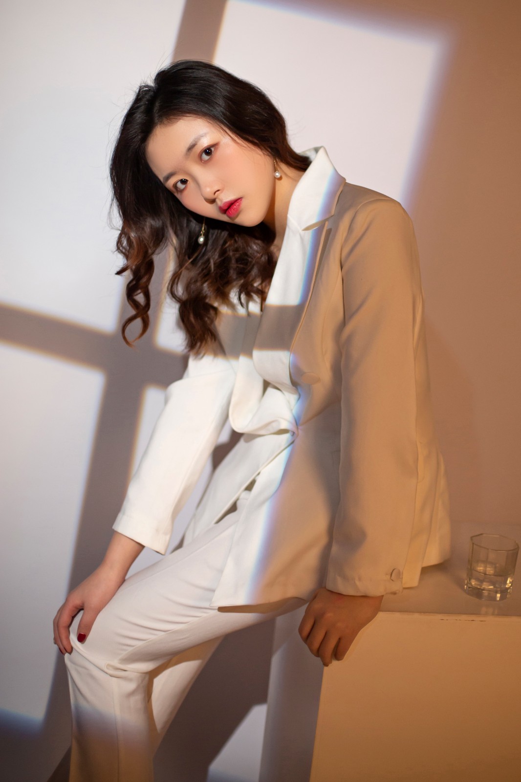 1689124839357301.jpg 胡珊珊2.0.jpg