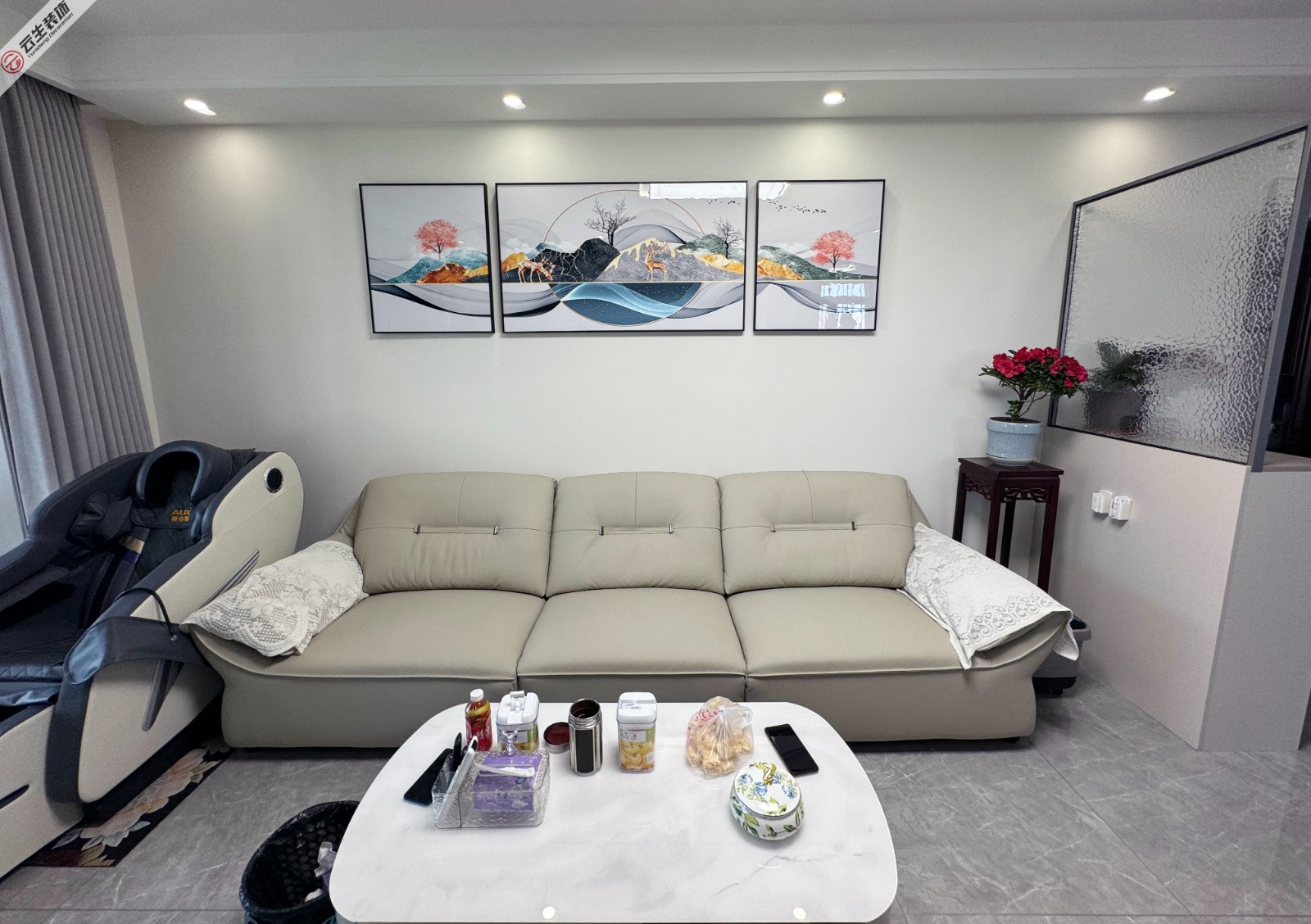 1703815654238440.jpg 客厅.jpg