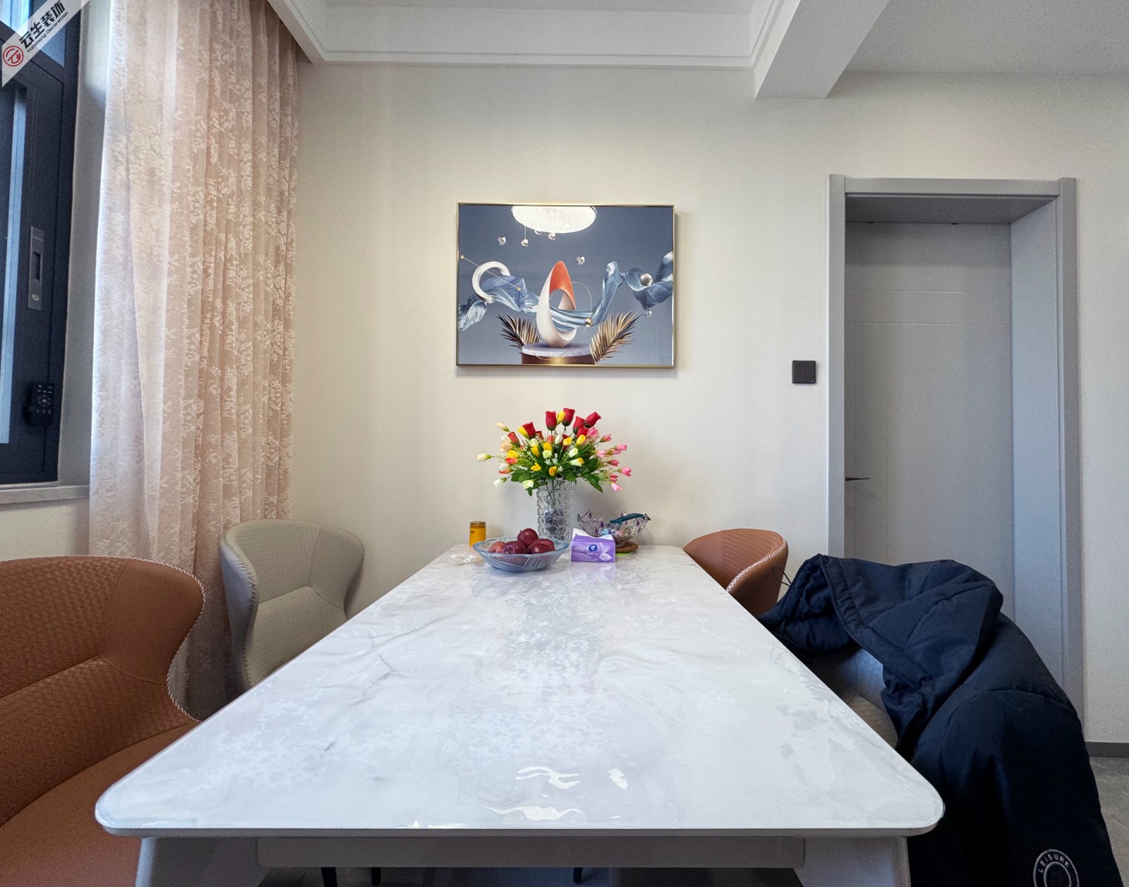 1703817760228379.jpg 餐厅1.jpg